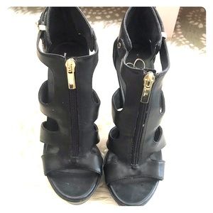 Jessica Simpson heels